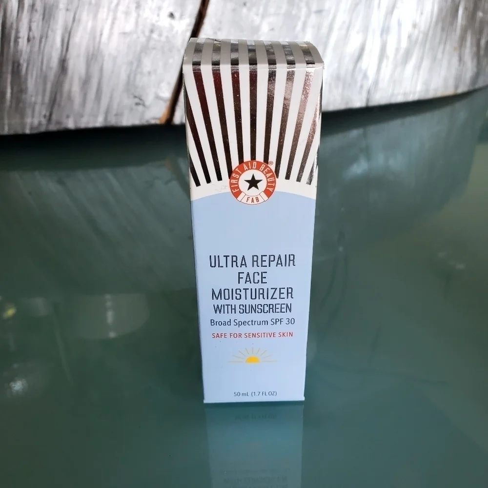 First Aid Beauty Ultra Repair Face Moisturizer with SPF 30